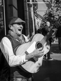 Musical Instrument Maker Founder 2